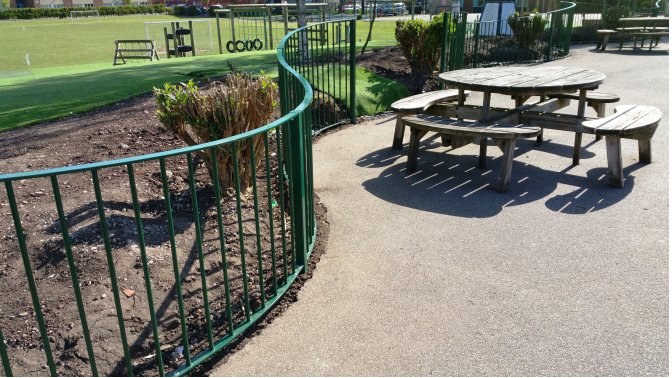 Mount Church of England Primary School in Newark was renovating its outdoor play areas and wanted to replace wooden timber post fencing with metal railings.
